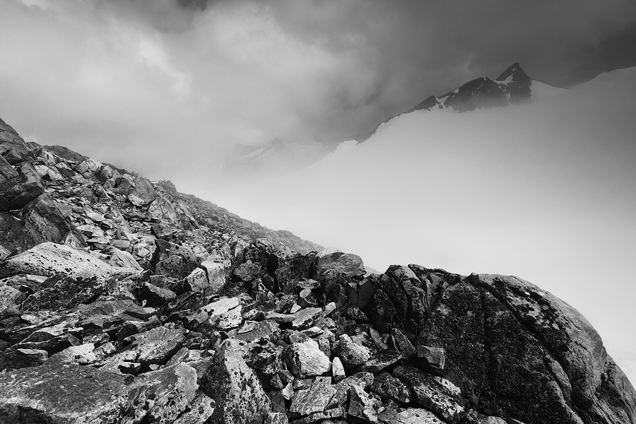  Fotografie Ledovec v mracích, Rakouské Alpy